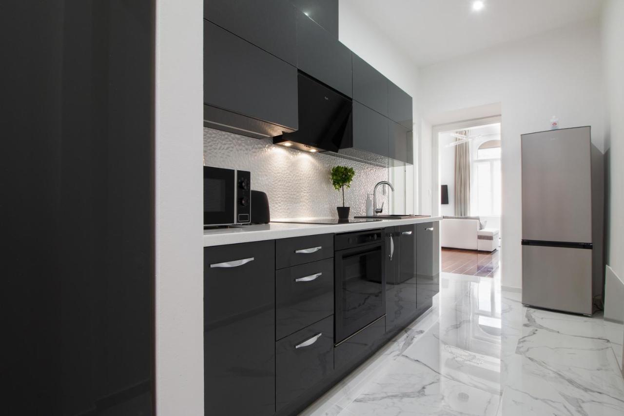 Basilika View Imperial Suite -Sas Street -Need Reservation For Free Parking Budapest Exterior foto