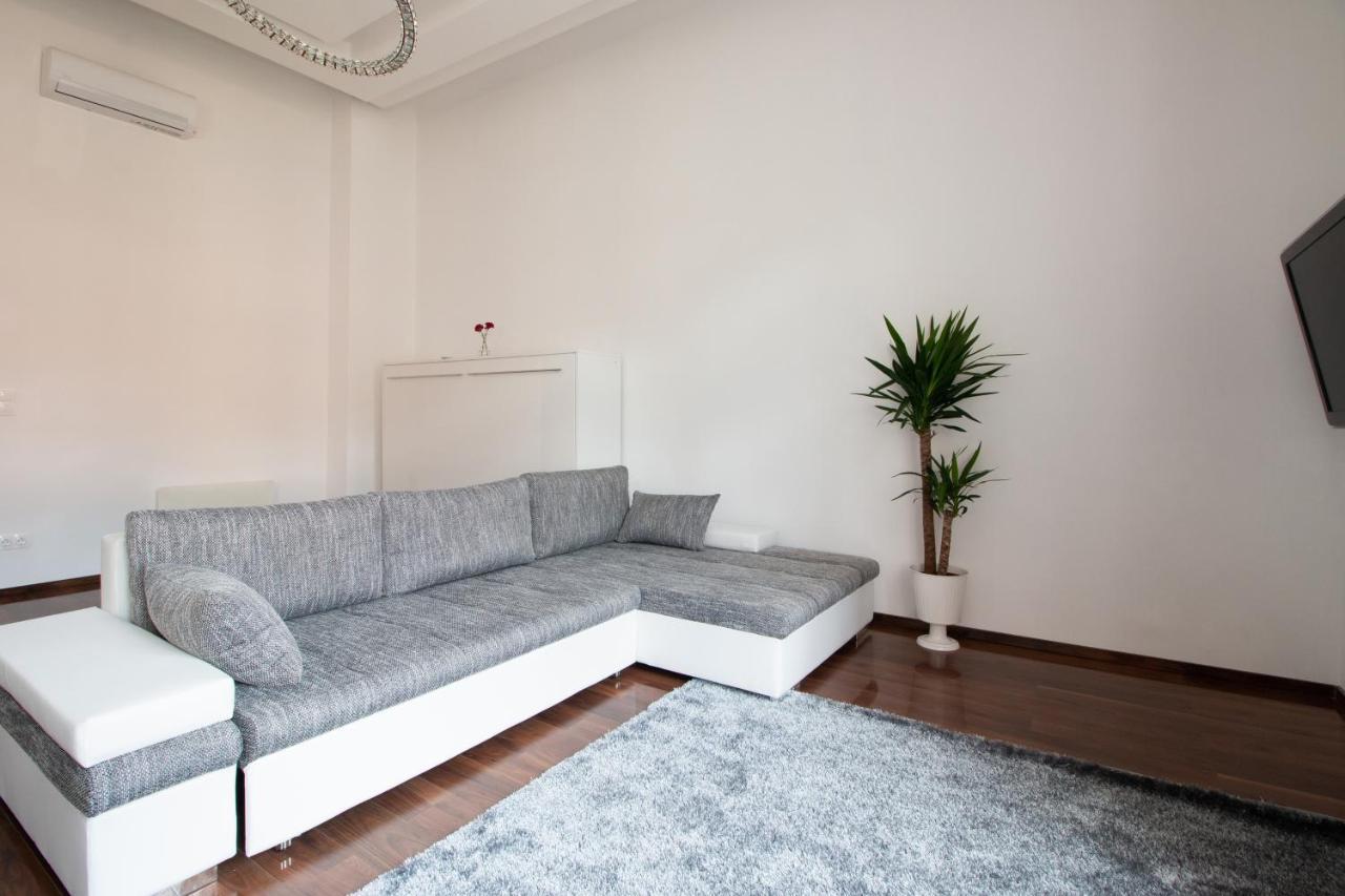 Basilika View Imperial Suite -Sas Street -Need Reservation For Free Parking Budapest Exterior foto